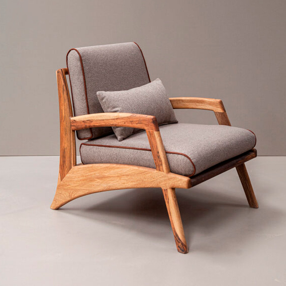 Poltrona Catira - Mueble artesanal Canora en madera maciza